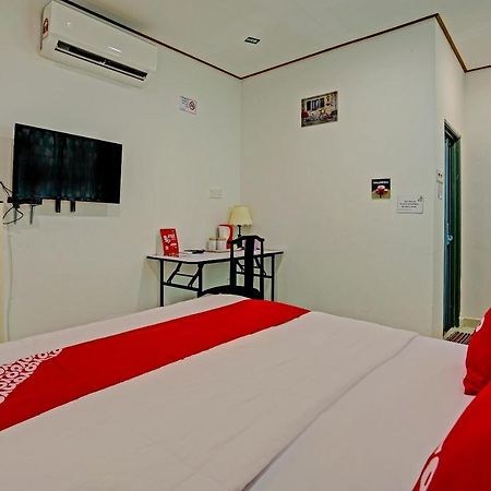 Отель Capital O 90423 Teratai Chalet Kampong Raja Экстерьер фото